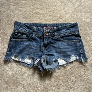 Refuge Women's Frayed Jean Shorts - Dark Blue Size 4